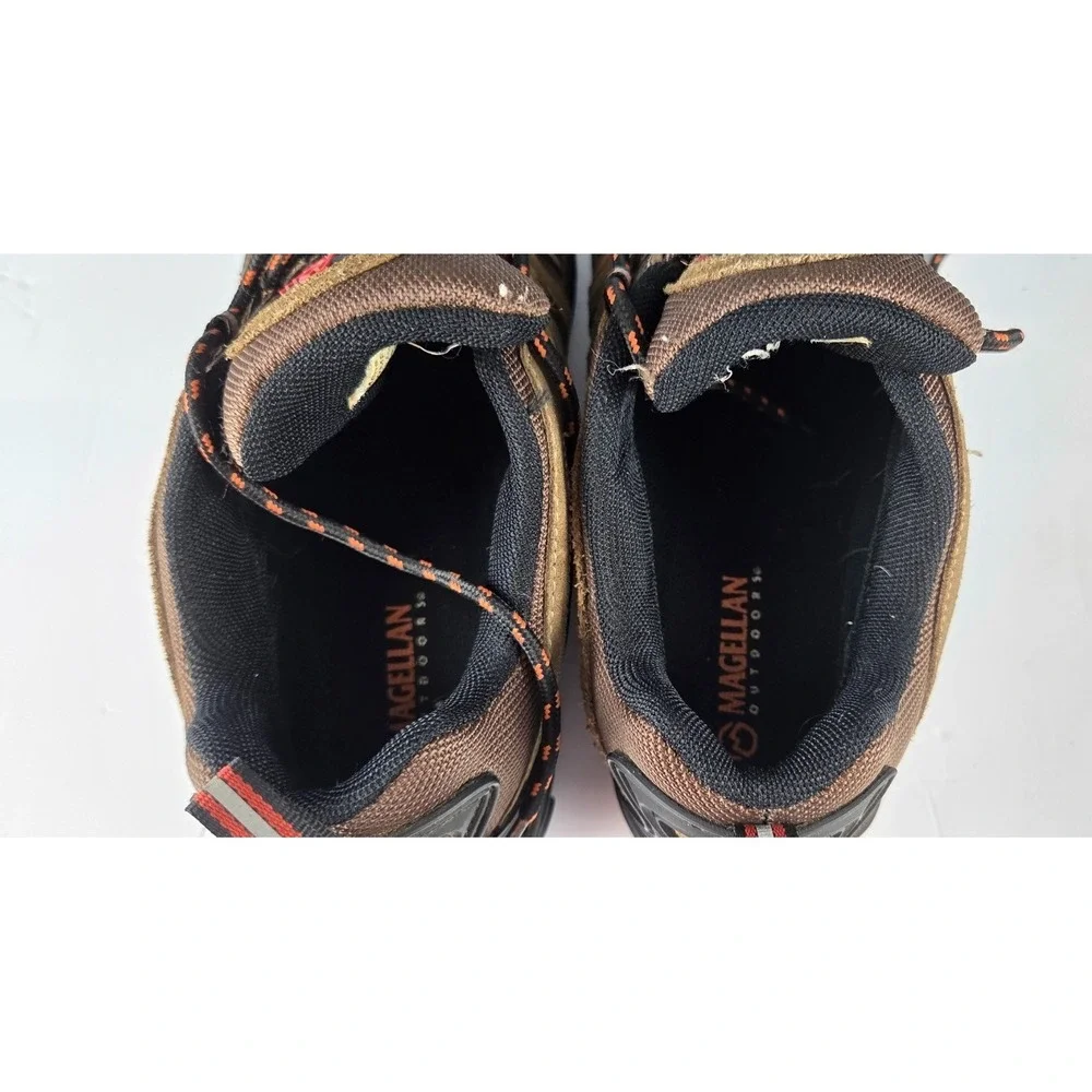 Magellan  Hiking Shoes  FWMFMC1017 - Men's Sz 8.5D